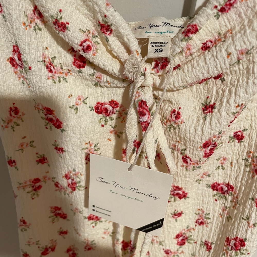 See You Monday Cream Floral Maxi Dress - XS NWT - Picture 3 of 3